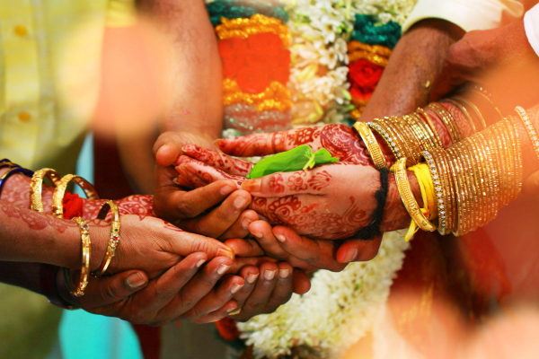 இலங்கையில் குறைந்துவரும் திருமணம், குழந்தை பிறப்பு; தமிழர் பிரதேசத்தில் கடும் வீழ்ச்சி!