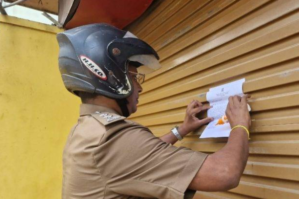 பிரபல உணவகங்களில் சுகாதார சீர்கேடு ; அதிகாரிகளின் உடனடி நடவடிக்கை