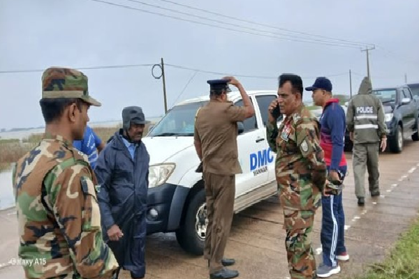 தமிழர் பகுதியொன்றில் மீட்க முடியாத நிலையில் 36 பேர்; மூன்று நாளாக தொடரும் முயற்சிகள்