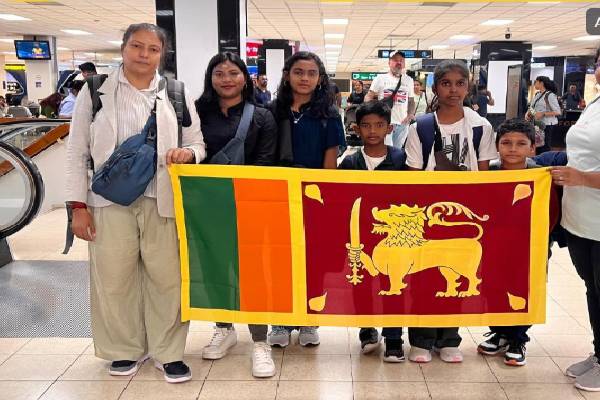 உலக யோகா கிண்ண போட்டியில் பங்குபெற இந்தியா சென்ற இலங்கை குழாம்